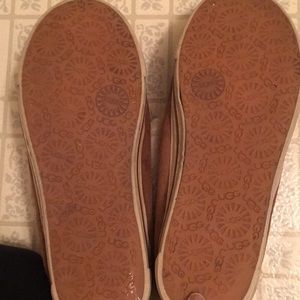 Ugg shoes